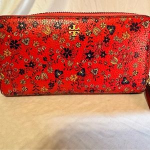 Tory Burch zip around wallet